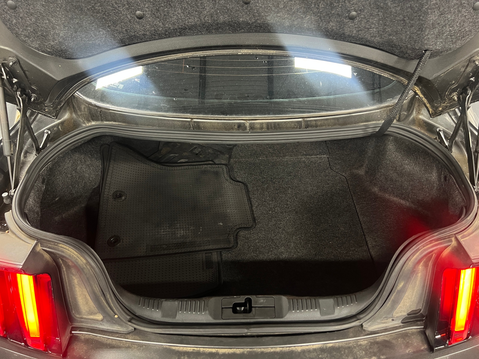 Thumbnail: 2016 Ford Mustang - 5