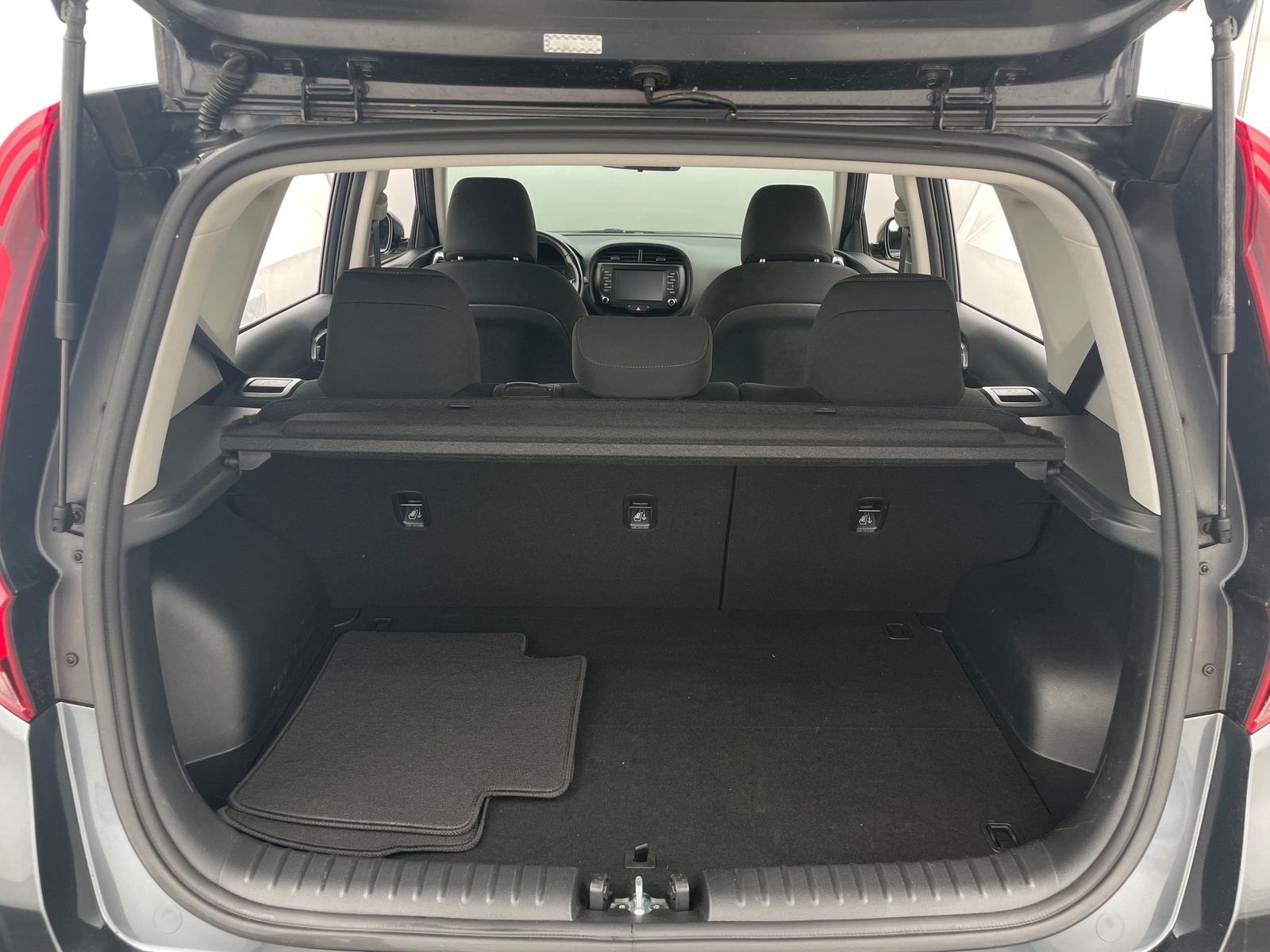 Thumbnail: 2020 Kia Soul - 7