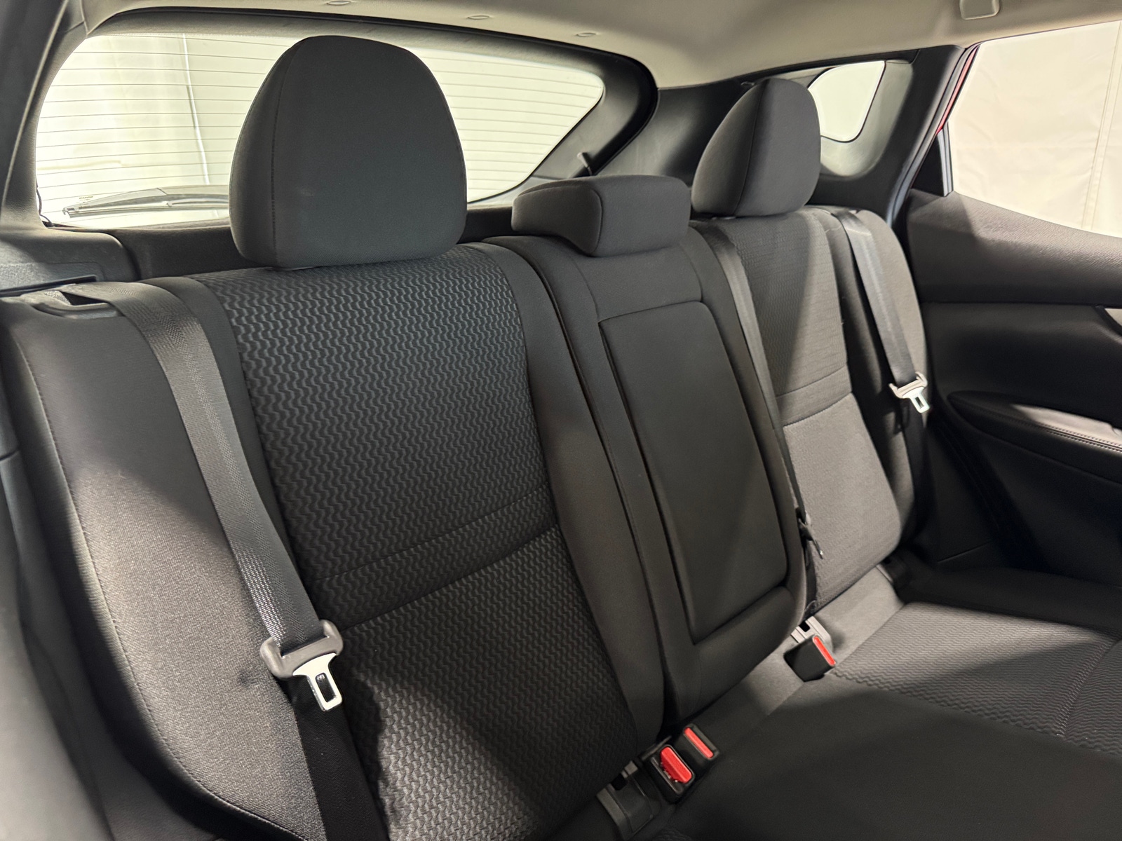 Thumbnail: 2018 Nissan Rogue Sport - 6