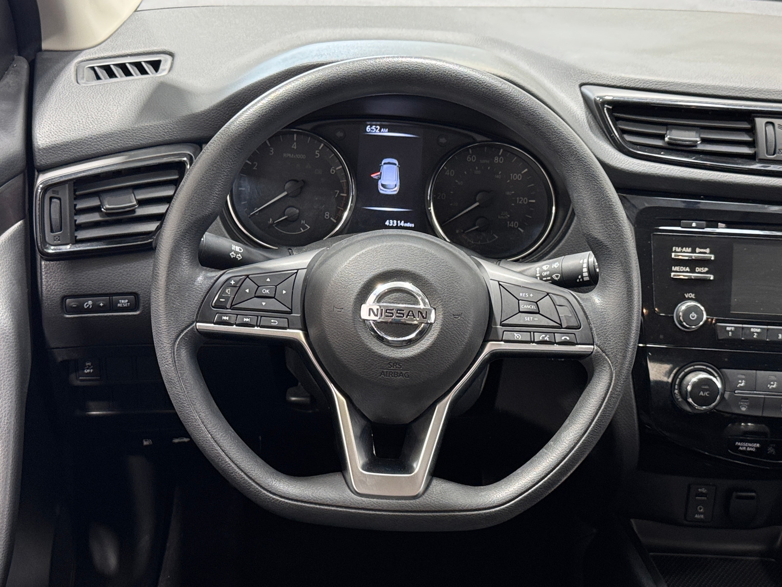 Thumbnail: 2018 Nissan Rogue Sport - 5