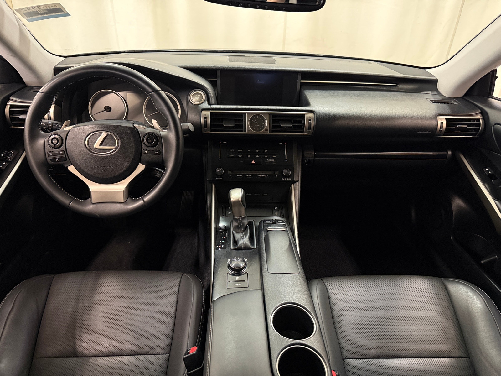 Thumbnail: 2014 Lexus IS - 2