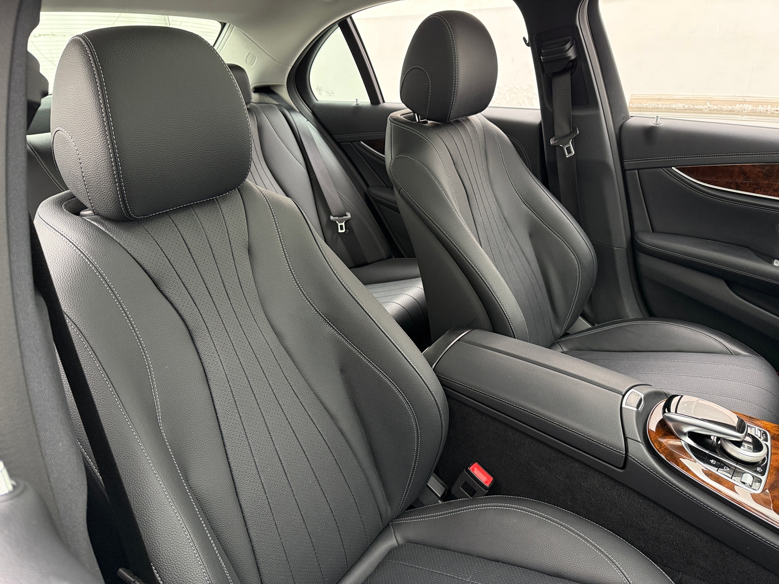 Thumbnail: 2019 Mercedes-Benz E-Class - 2