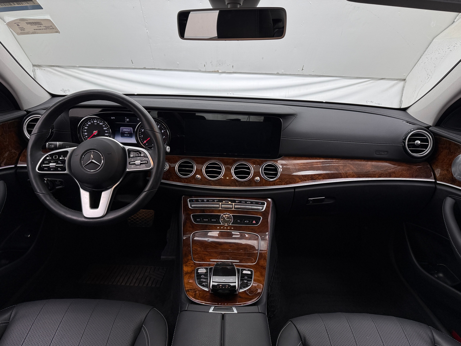 Thumbnail: 2019 Mercedes-Benz E-Class - 3