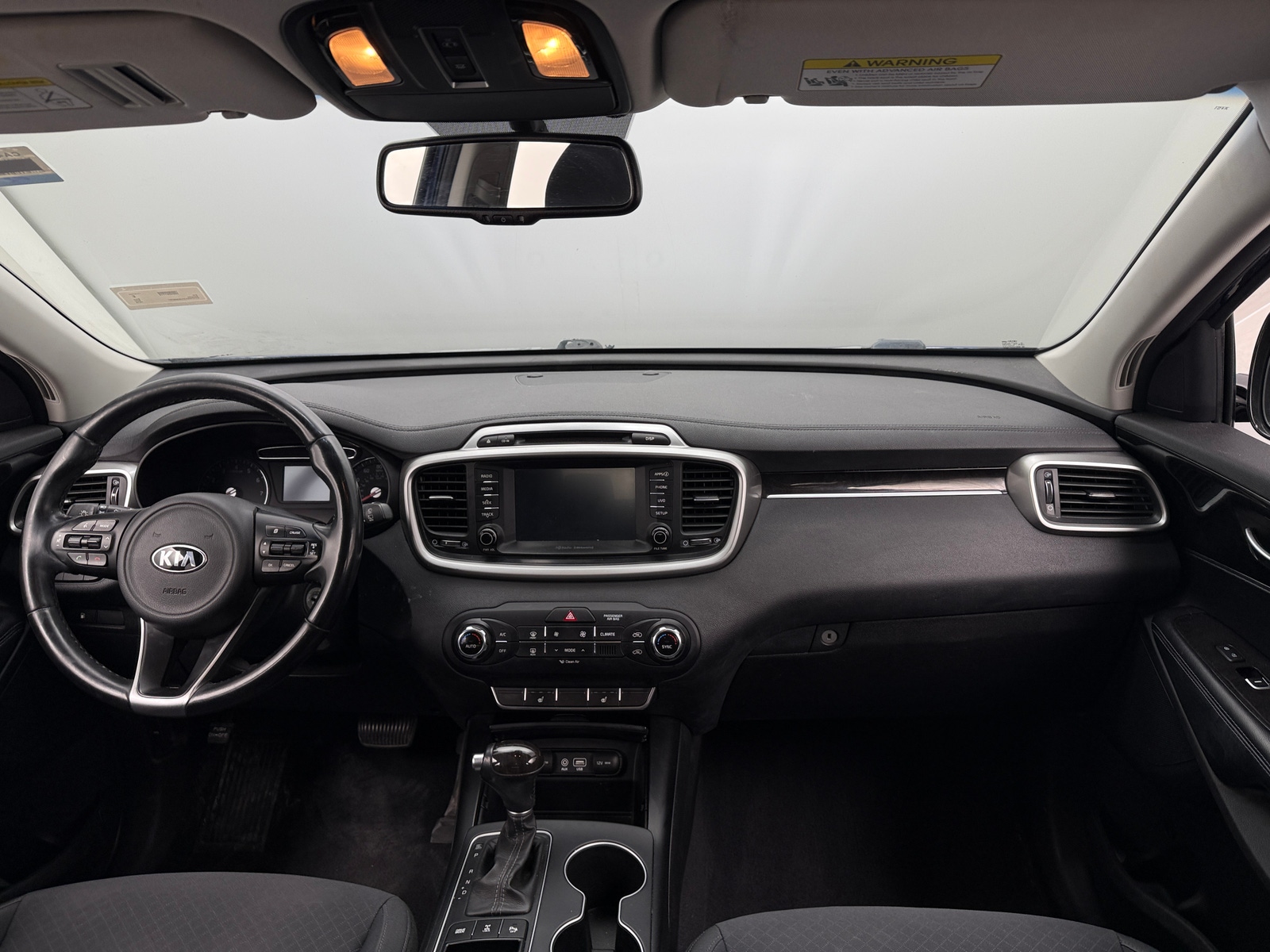 Thumbnail: 2018 Kia Sorento - 3