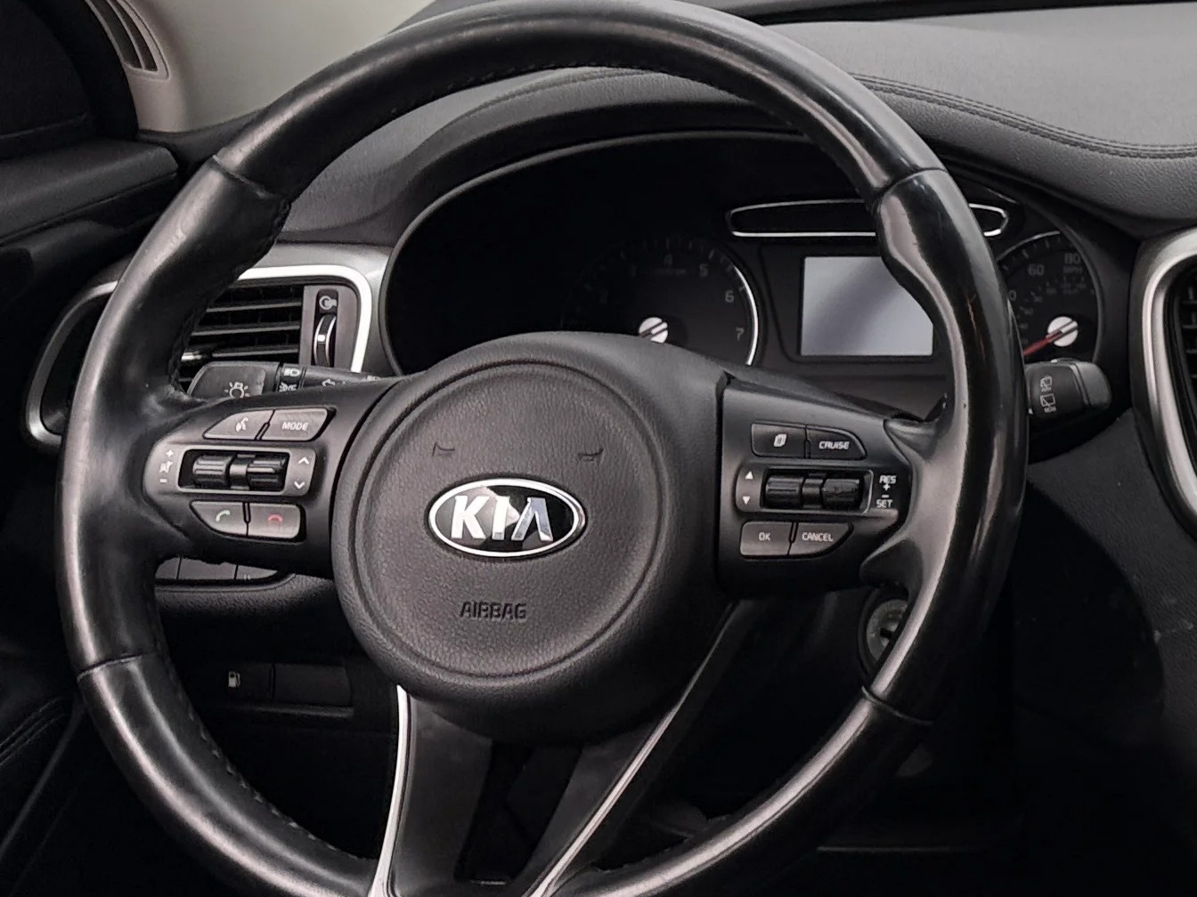 Thumbnail: 2018 Kia Sorento - 5