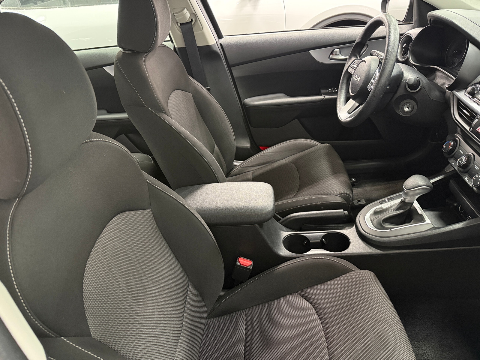 Thumbnail: 2024 Kia Forte - 2