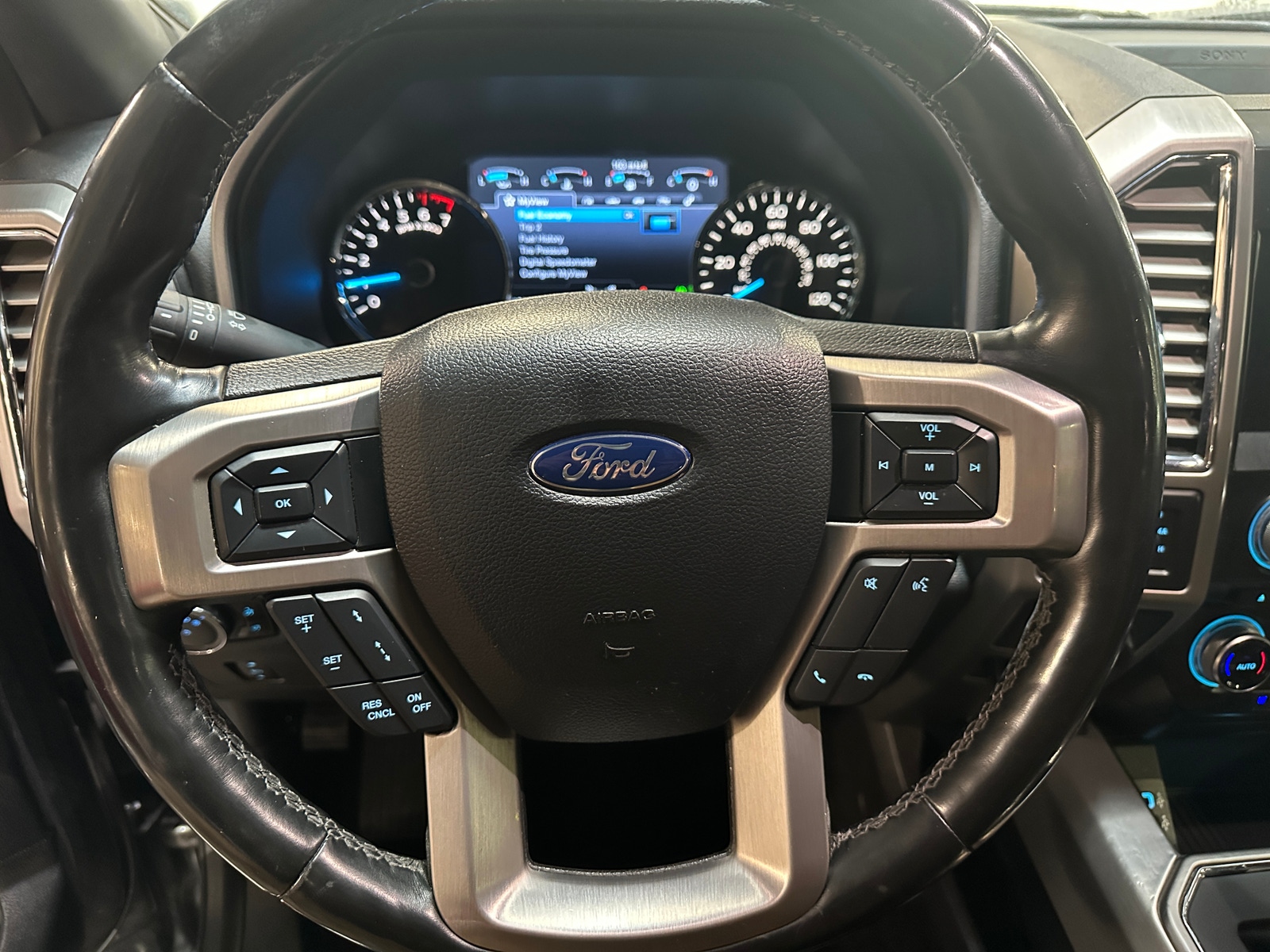 Thumbnail: 2017 Ford Econoline - 4