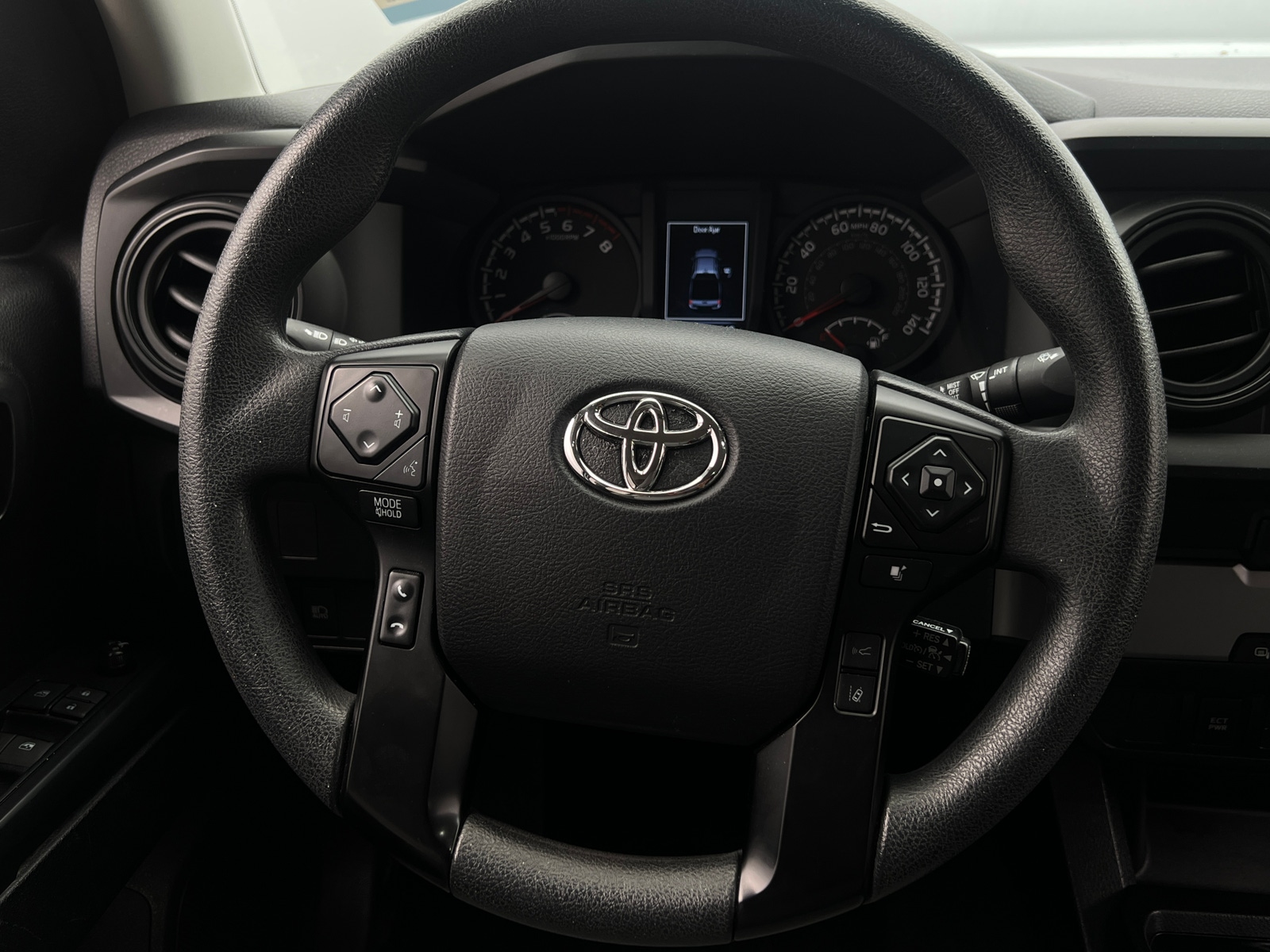 Thumbnail: 2022 Toyota Tacoma - 5