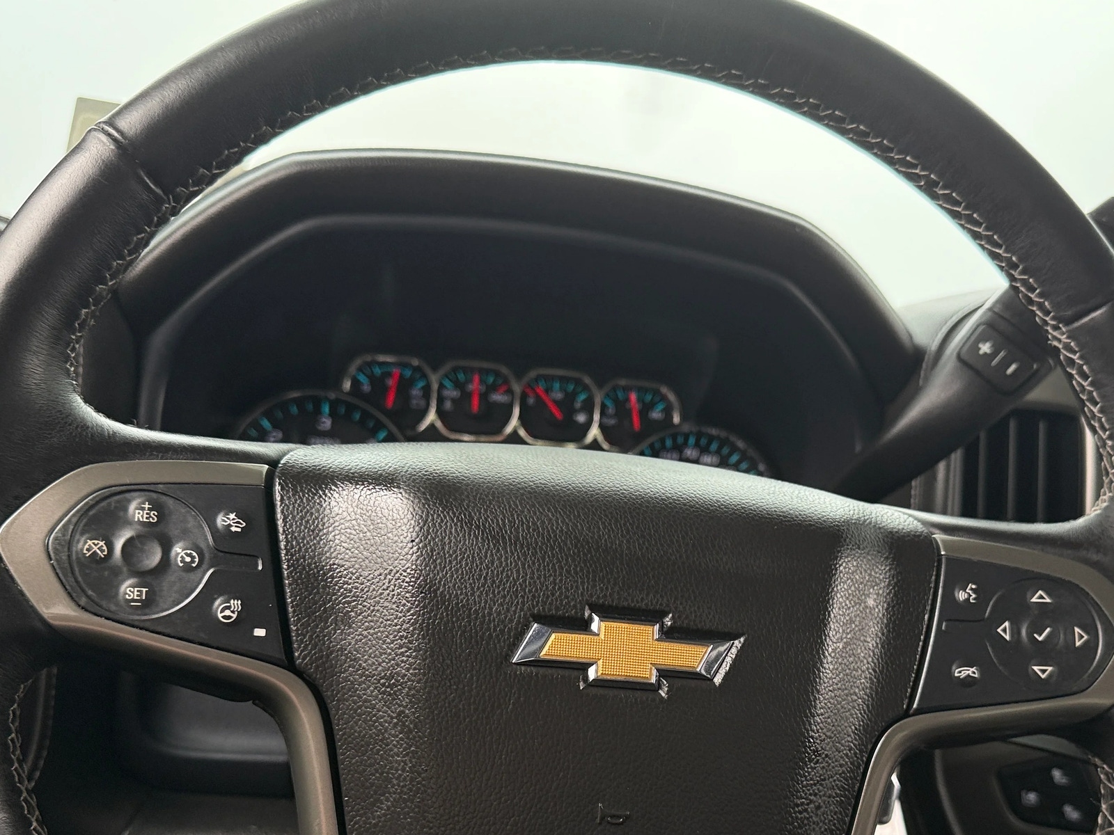 Thumbnail: 2018 Chevrolet Silverado 1500 - 4