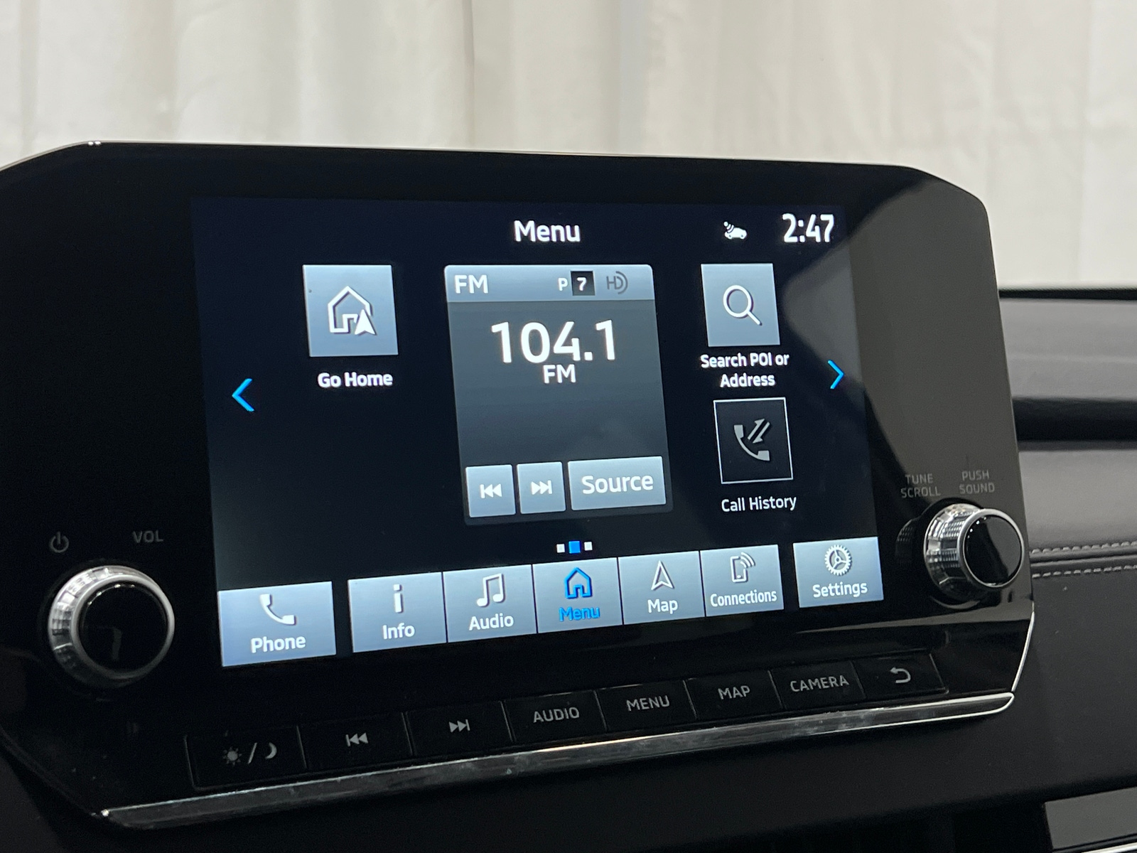 Thumbnail: 2023 Mitsubishi Outlander - 3