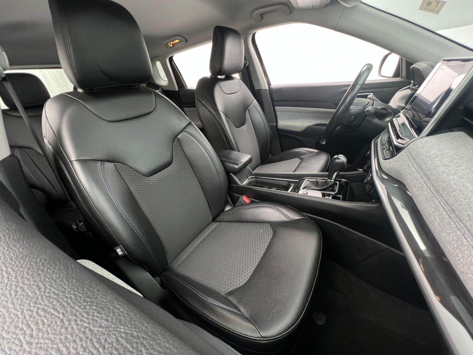 Thumbnail: 2022 Jeep Compass - 2