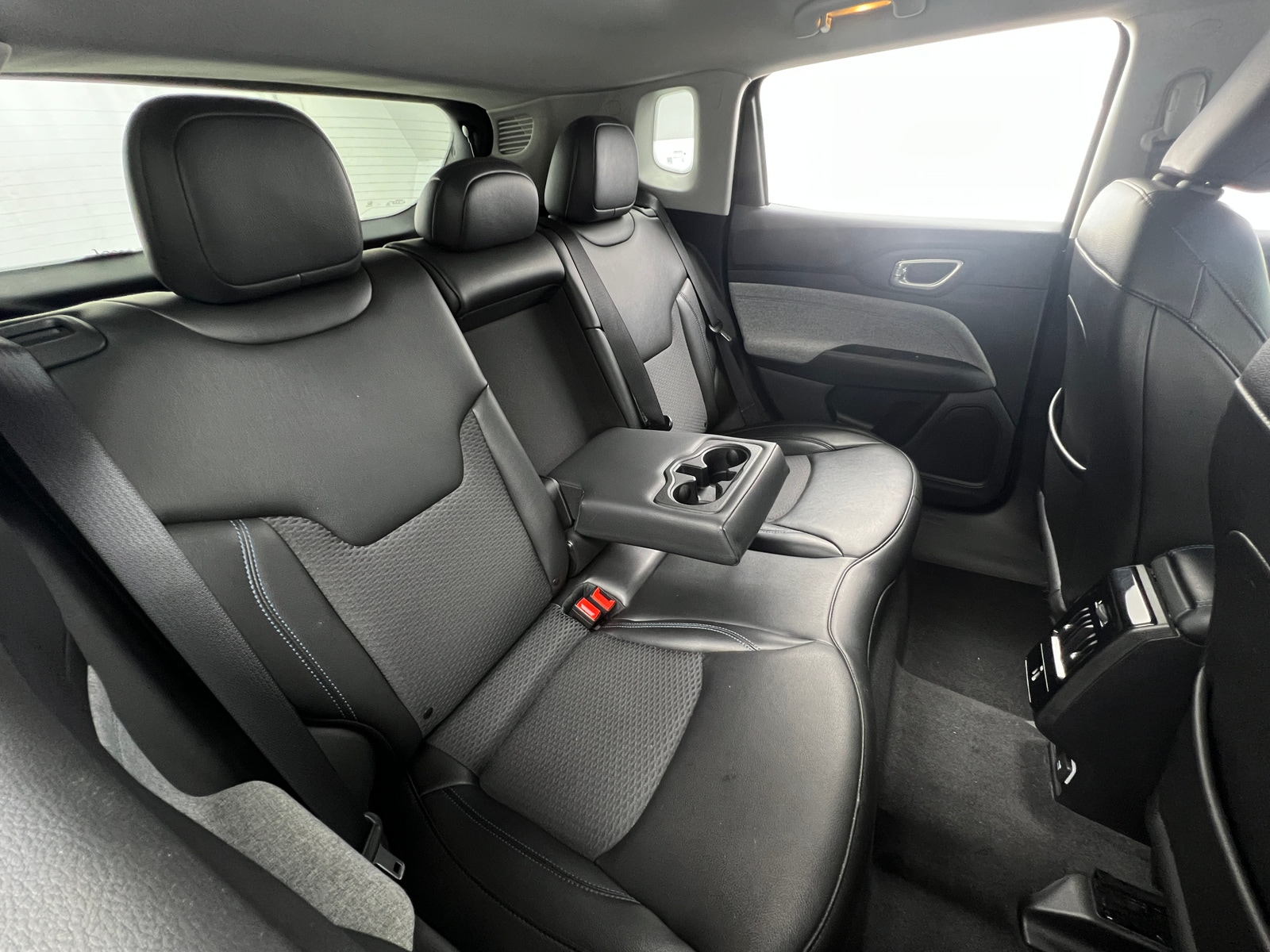 Thumbnail: 2022 Jeep Compass - 6