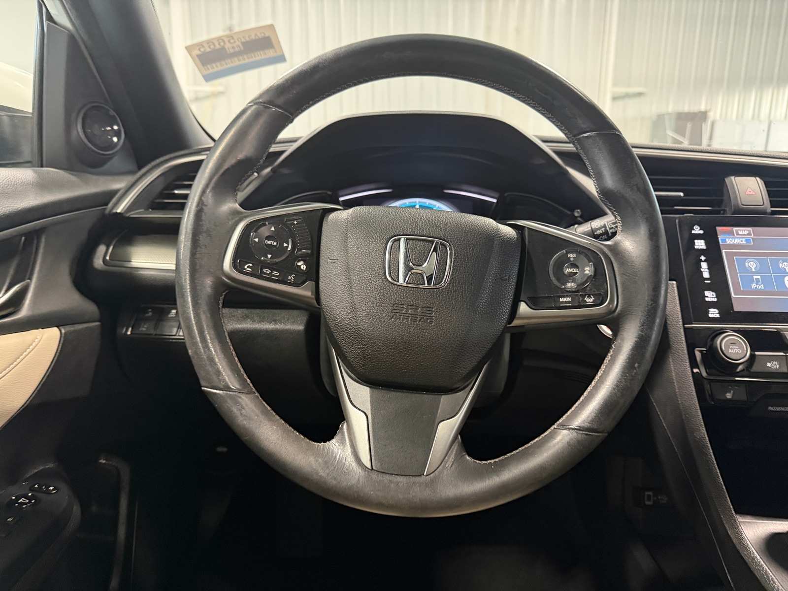 Thumbnail: 2017 Honda Civic - 4