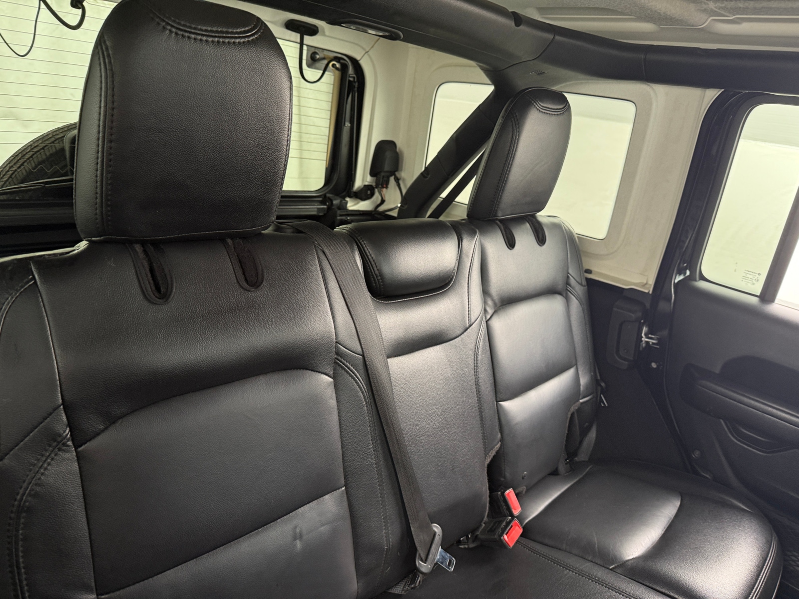 Thumbnail: 2018 Jeep Wrangler - 6