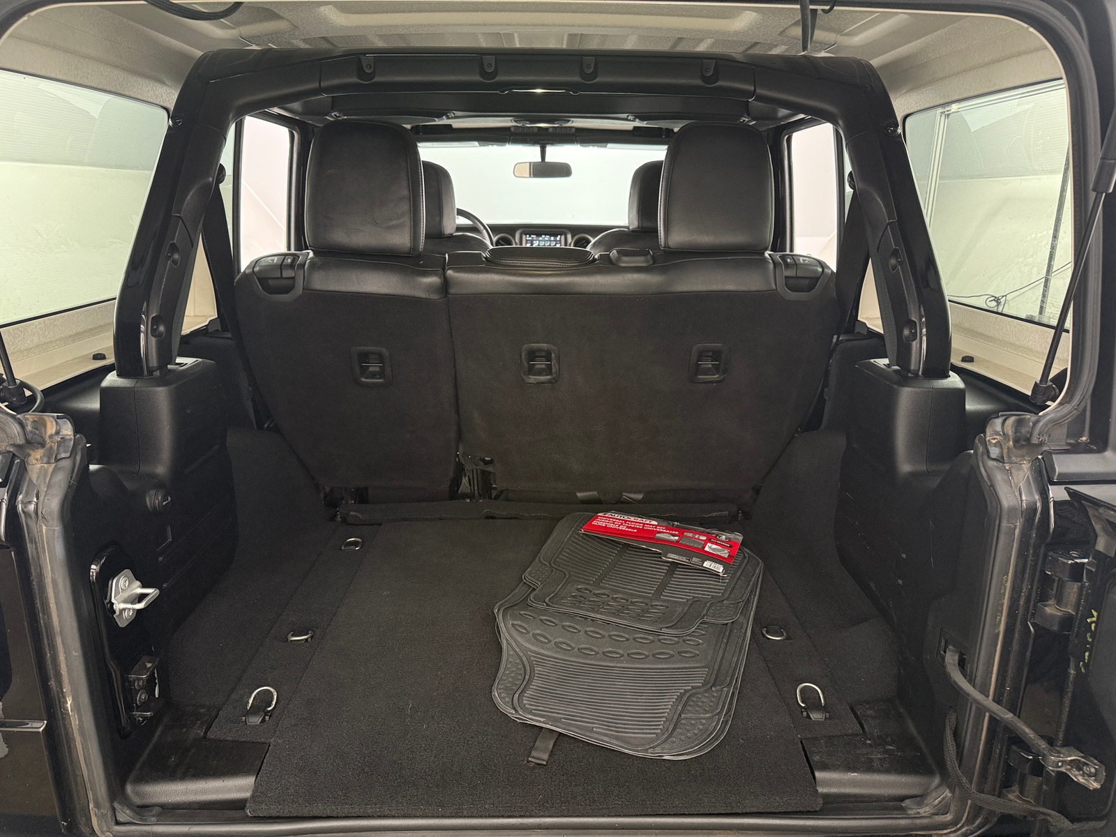 Thumbnail: 2018 Jeep Wrangler - 7