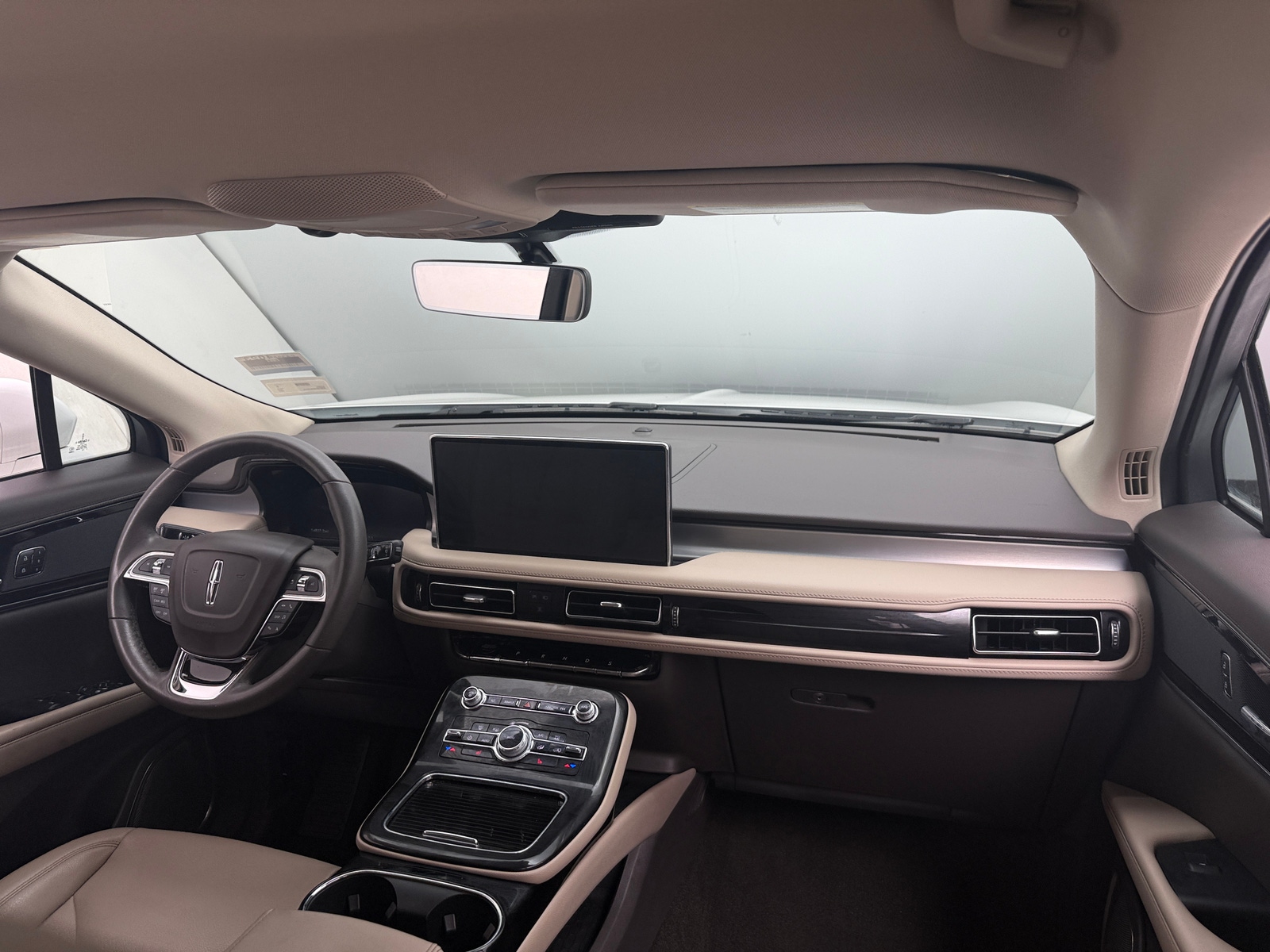 Thumbnail: 2023 Lincoln Nautilus - 2