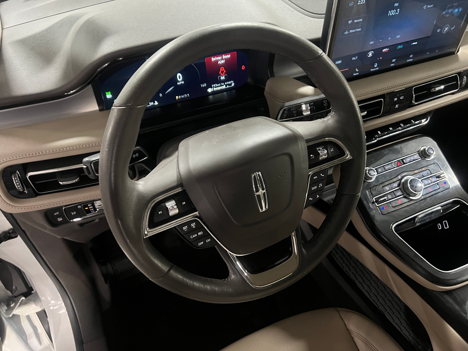 Thumbnail: 2023 Lincoln Nautilus - 4