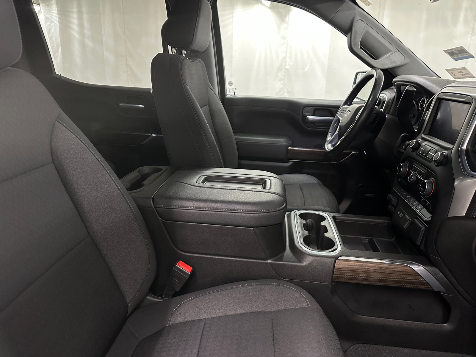 Thumbnail: 2021 Chevrolet Silverado 1500 - 2