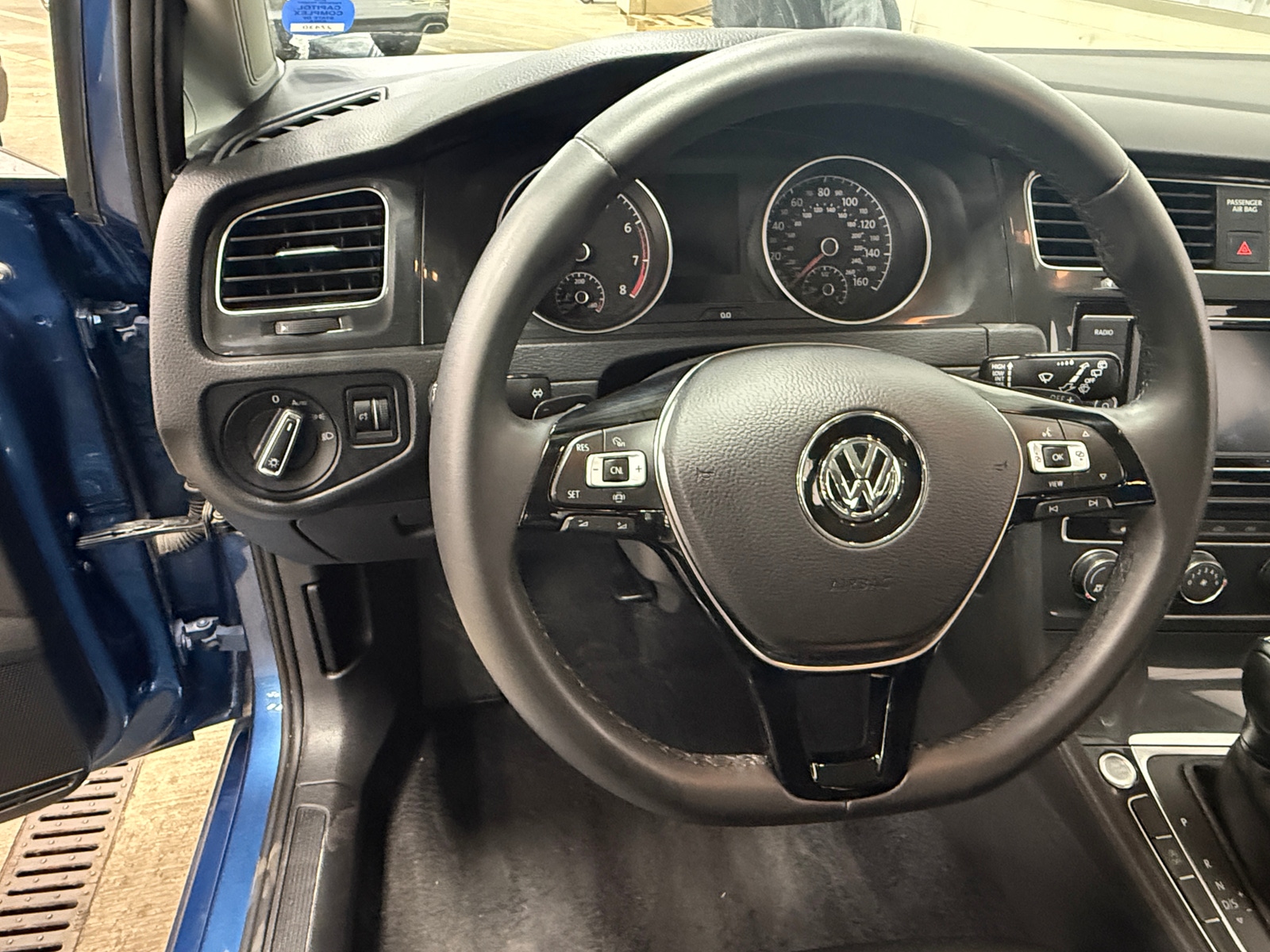 Thumbnail: 2021 Volkswagen Golf - 4