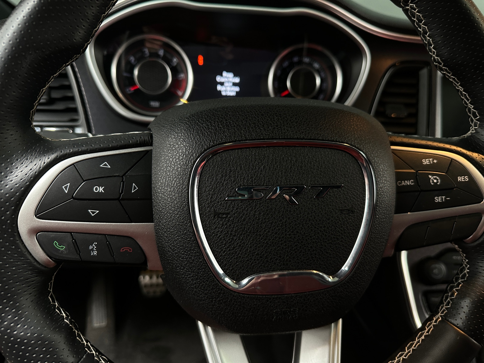 Thumbnail: 2015 Dodge Challenger - 3