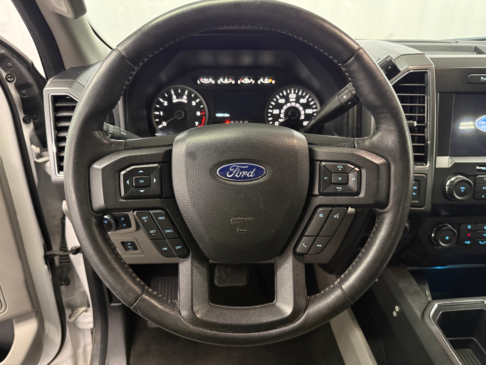 Thumbnail: 2019 Ford Econoline - 5