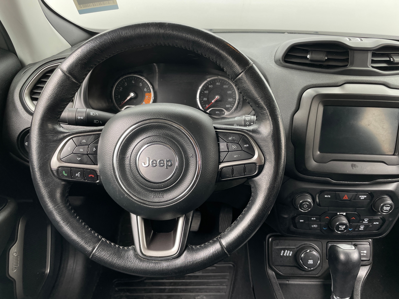 Thumbnail: 2020 Jeep Renegade - 4