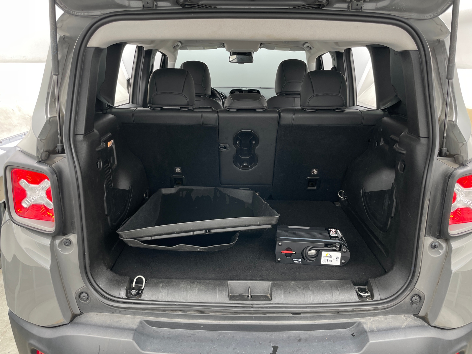 Thumbnail: 2020 Jeep Renegade - 6