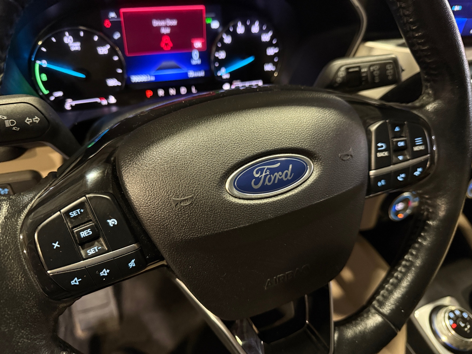 Thumbnail: 2021 Ford Escape - 4