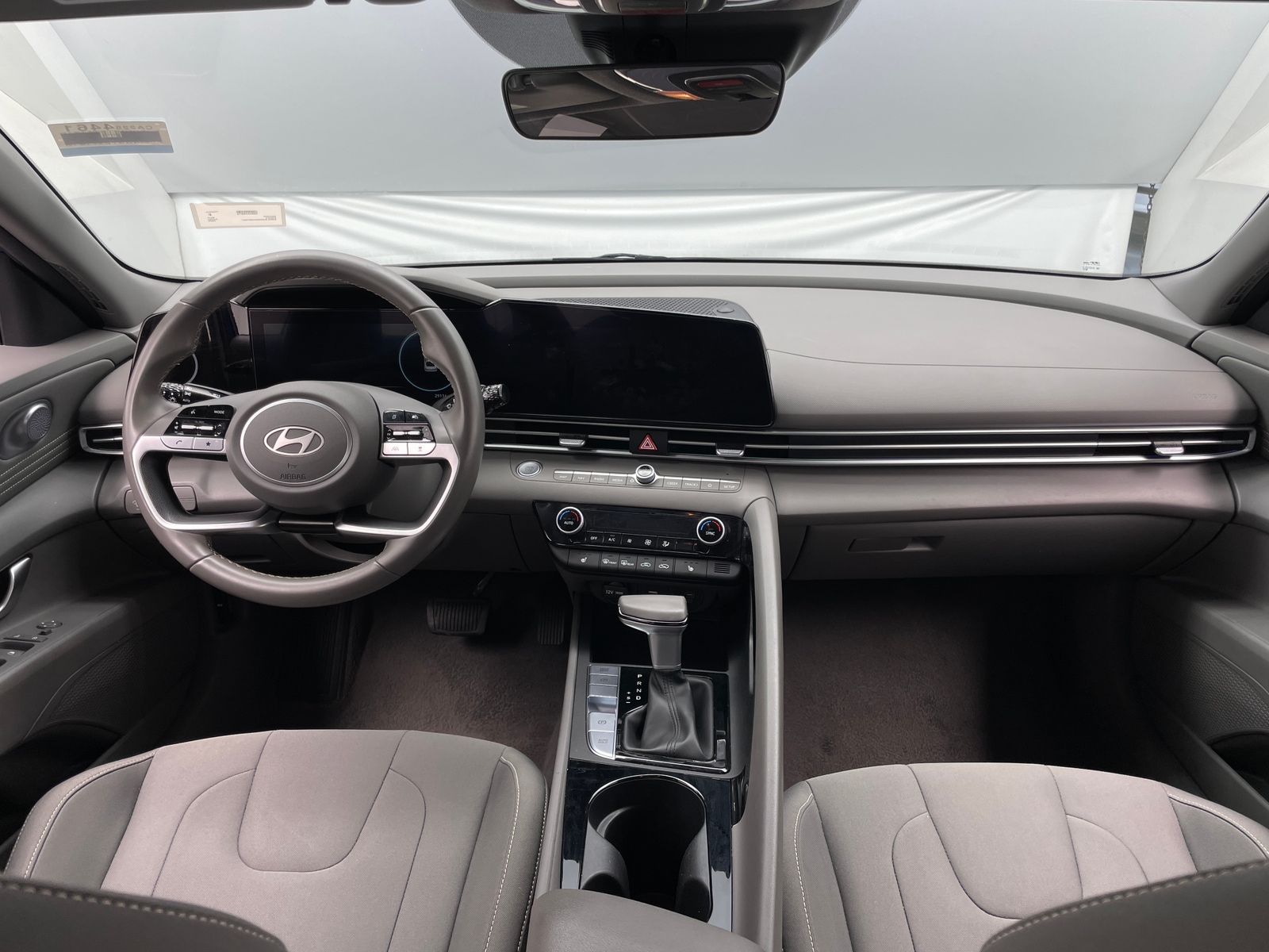 Thumbnail: 2025 Hyundai Elantra - 3