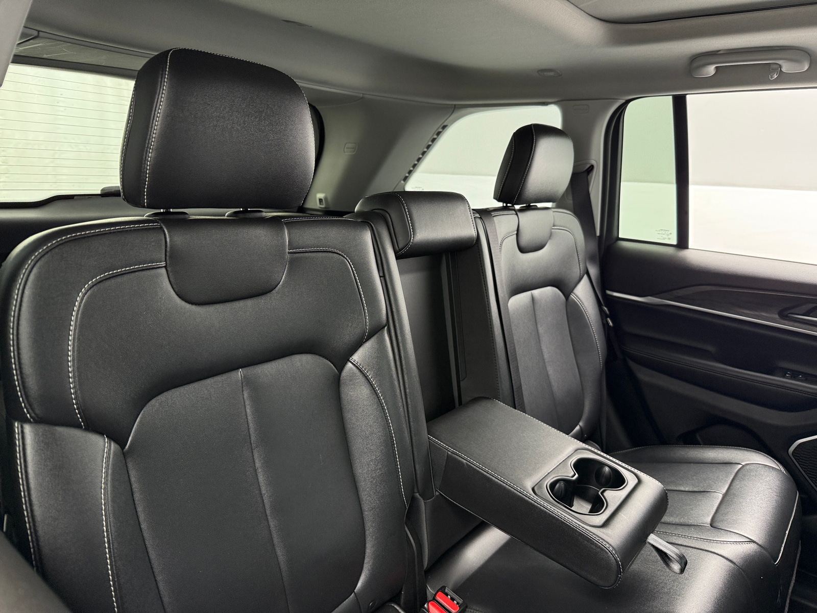 Thumbnail: 2023 Jeep Grand Cherokee - 5