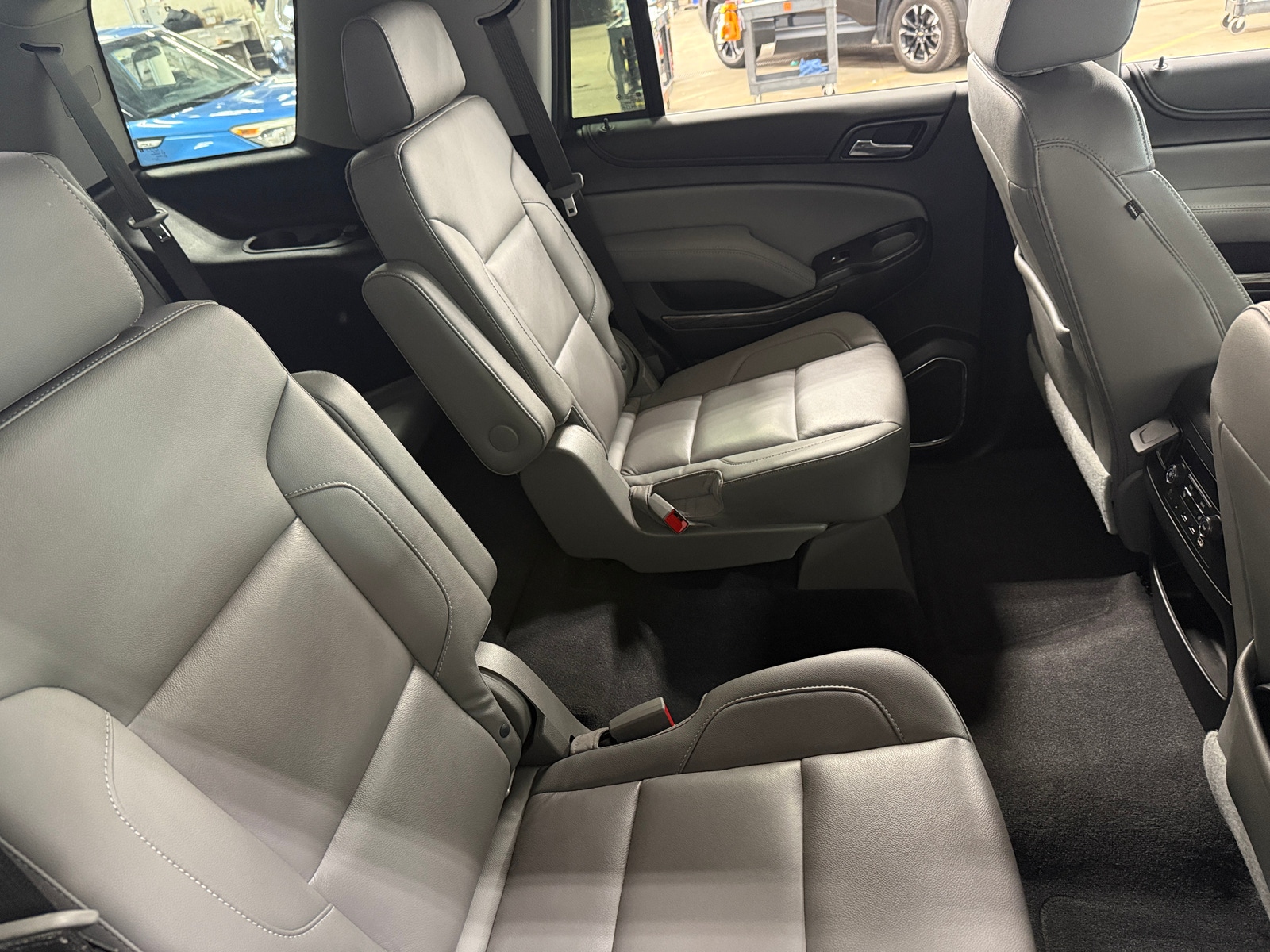 Thumbnail: 2020 Chevrolet Tahoe - 5