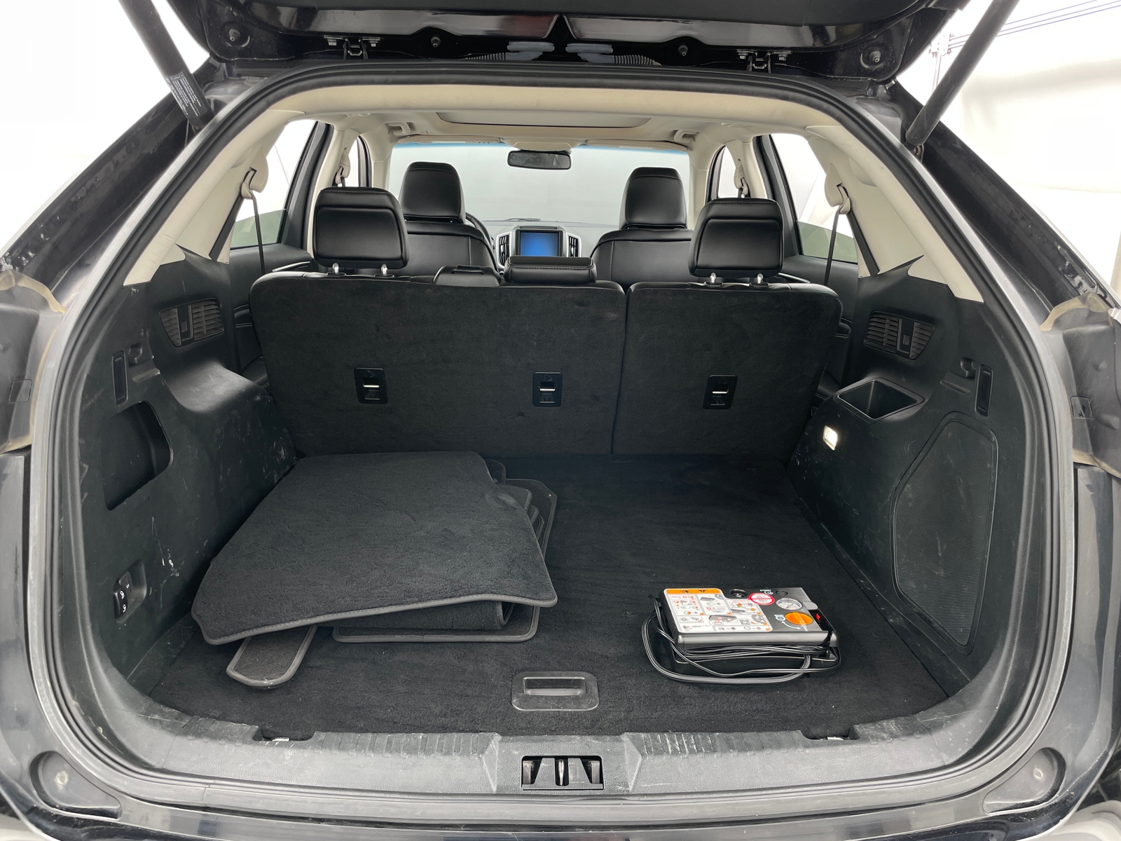 Thumbnail: 2021 Ford Edge - 6