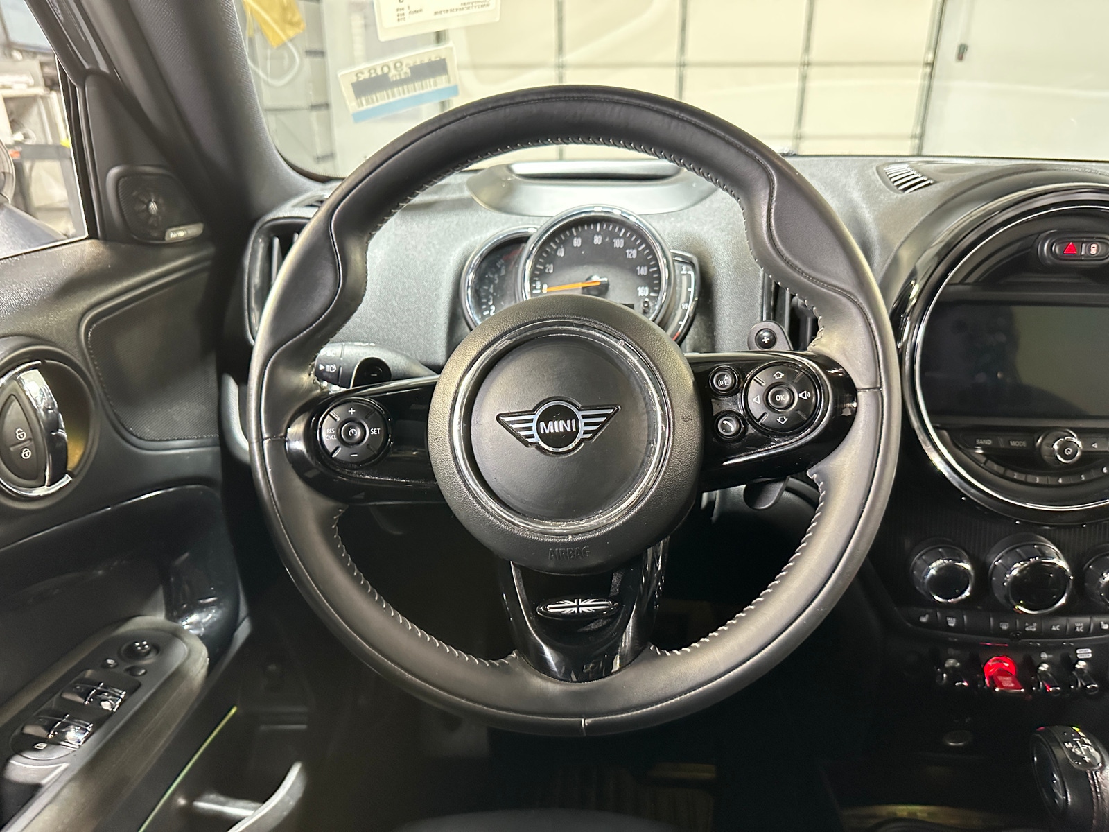 Thumbnail: 2019 MINI Cooper Countryman - 4