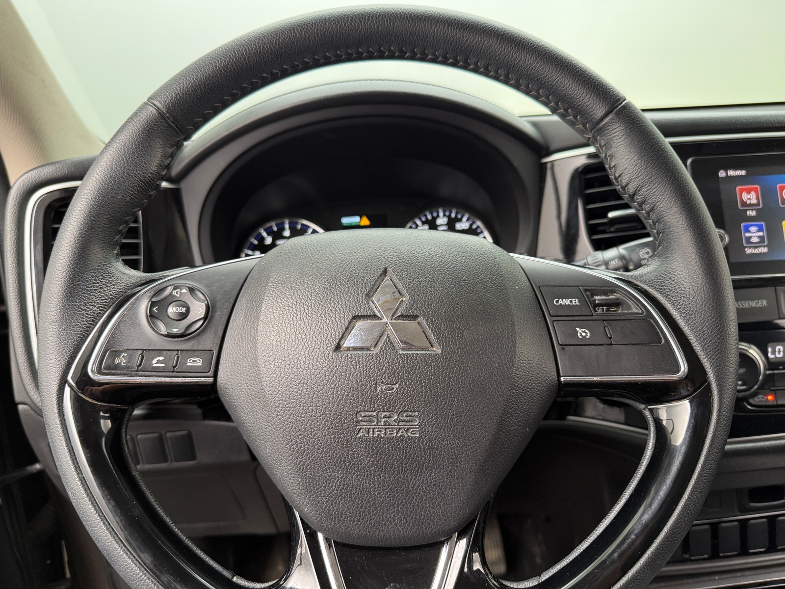 Thumbnail: 2018 Mitsubishi Outlander - 5