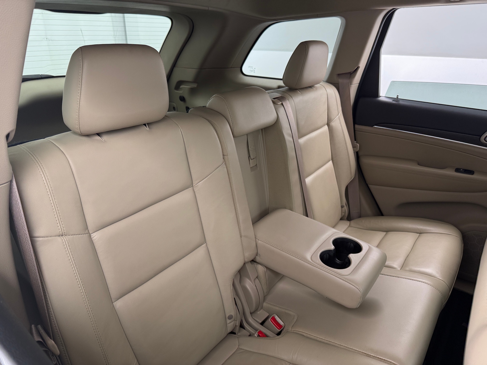 Thumbnail: 2017 Jeep Grand Cherokee - 5