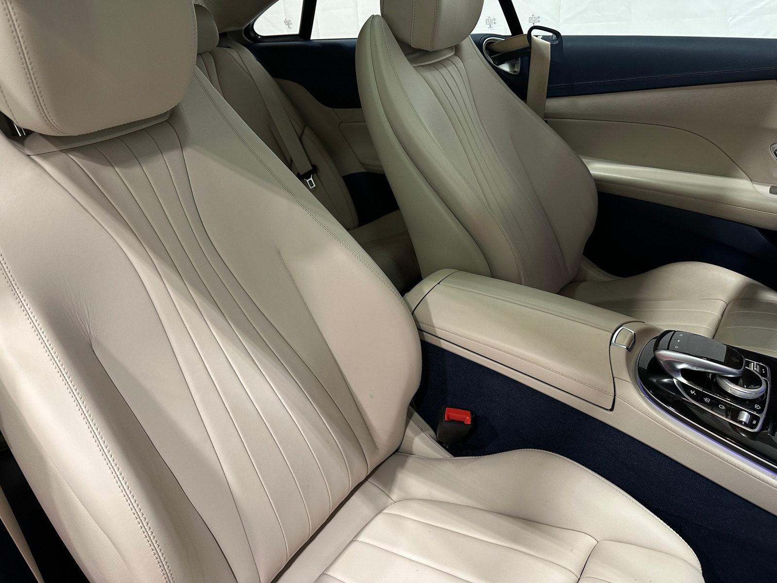 Thumbnail: 2018 Mercedes-Benz E-Class - 2