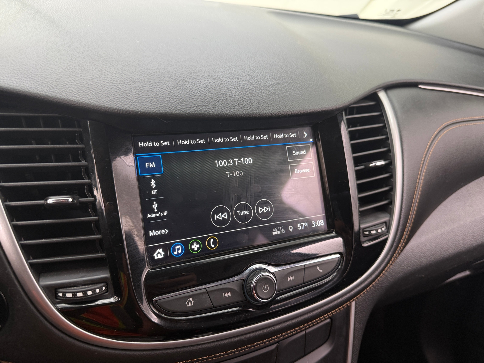 Thumbnail: 2018 Chevrolet Trax - 4