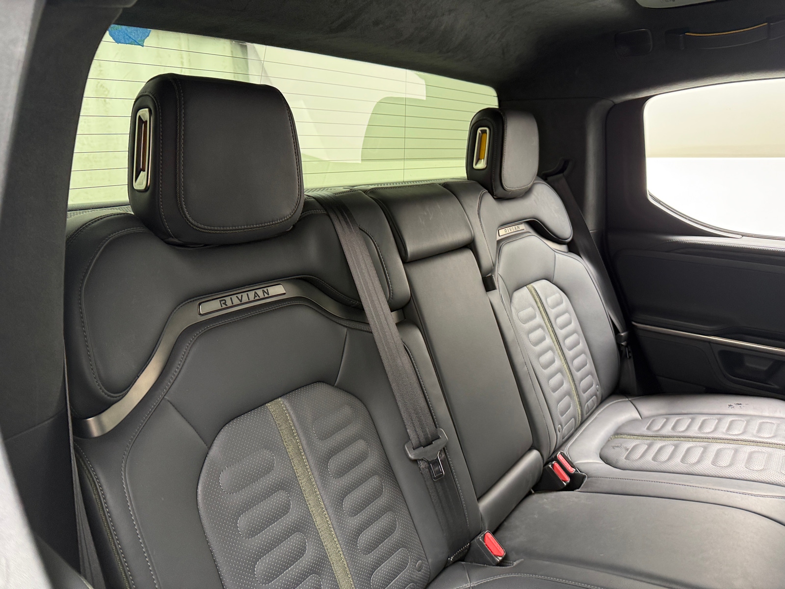 Thumbnail: 2023 Rivian R1T - 5