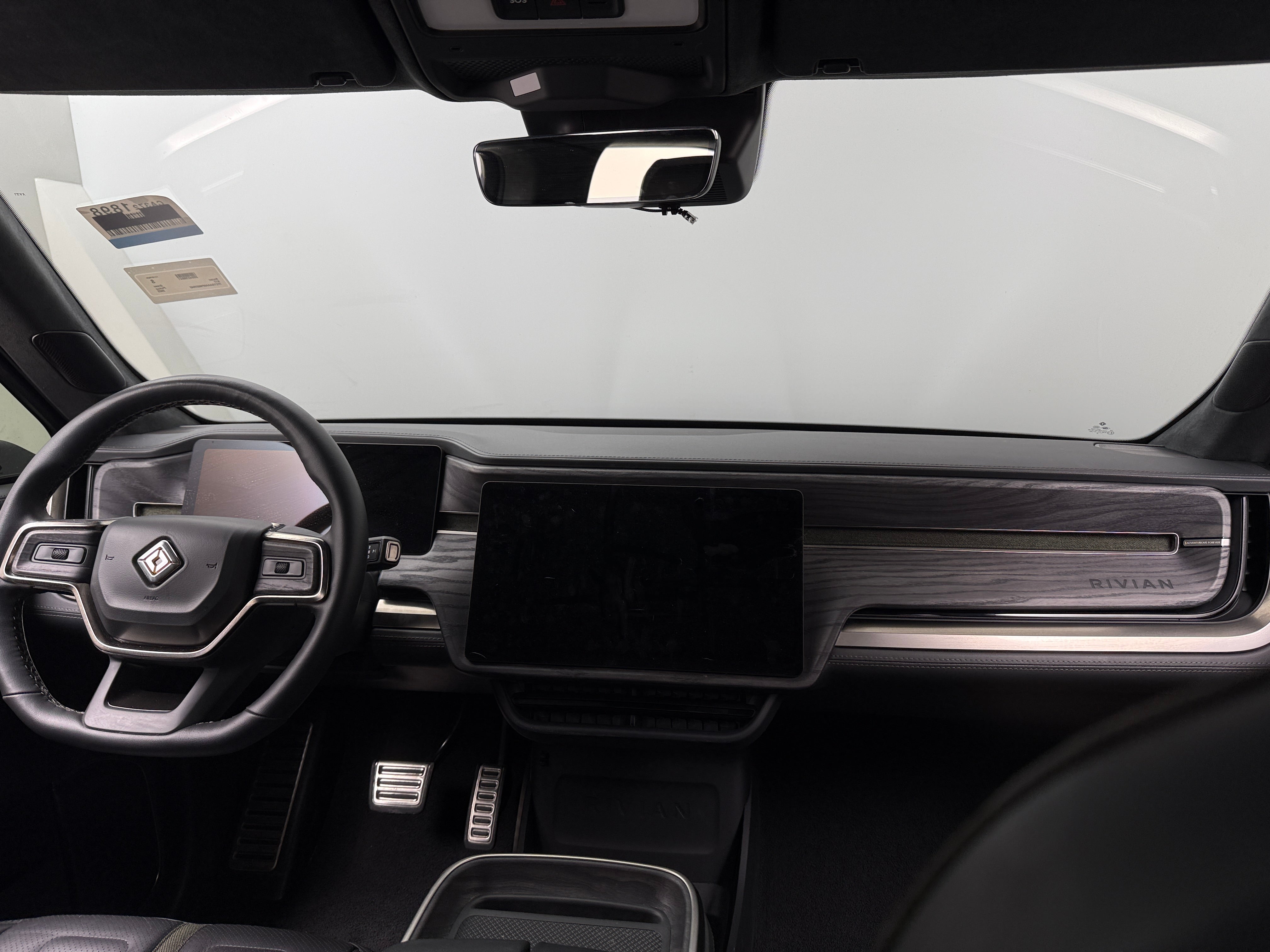 Used 2023 Rivian R1T Adventure with VIN 7FCTGAAA5PN022542 for sale in Oak Creek, WI