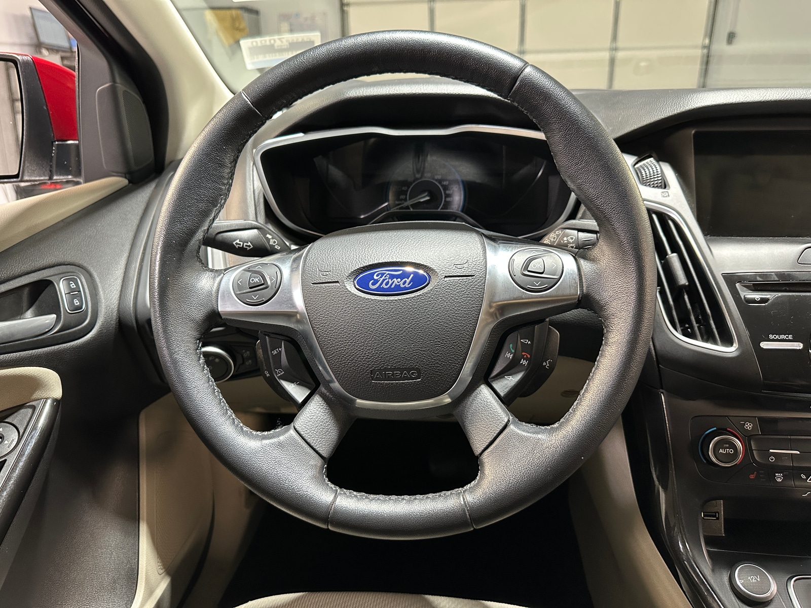 Thumbnail: 2017 Ford Focus - 5