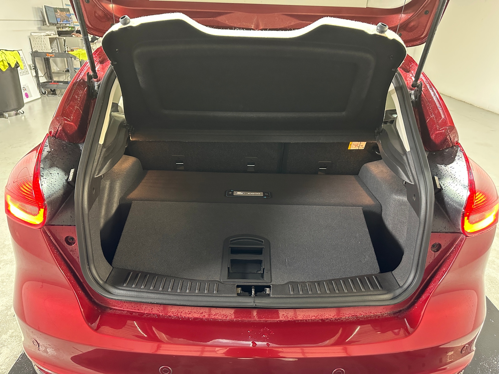 Thumbnail: 2017 Ford Focus - 7