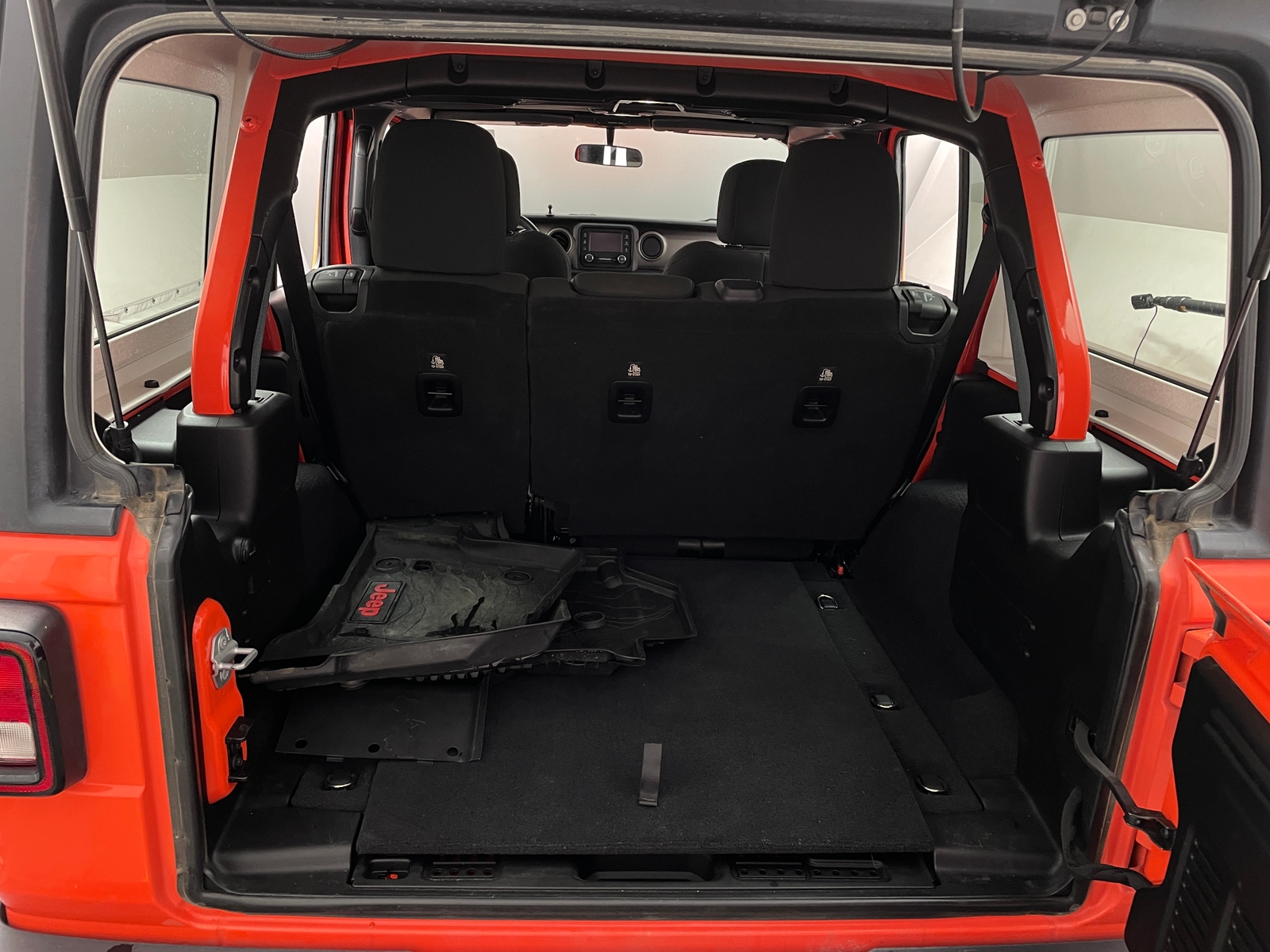 Thumbnail: 2018 Jeep Wrangler - 7