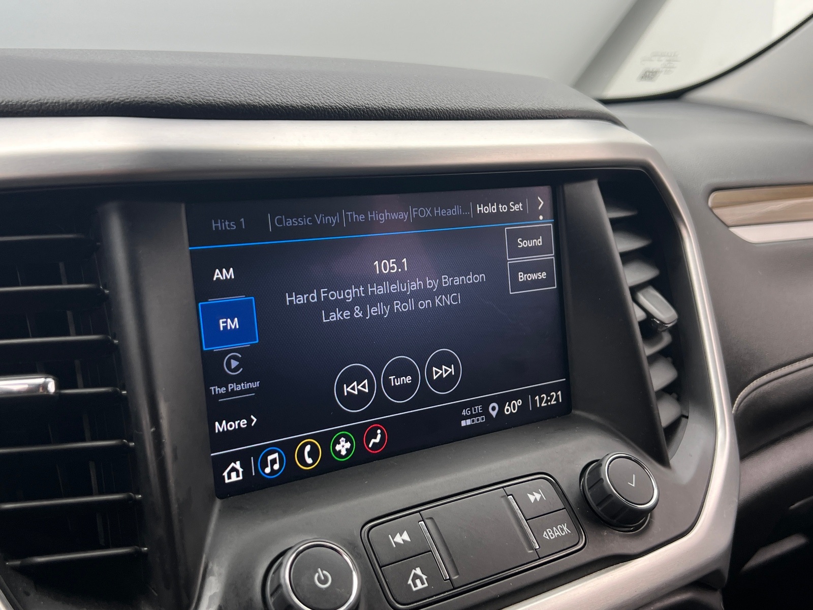 Thumbnail: 2023 GMC Acadia - 4