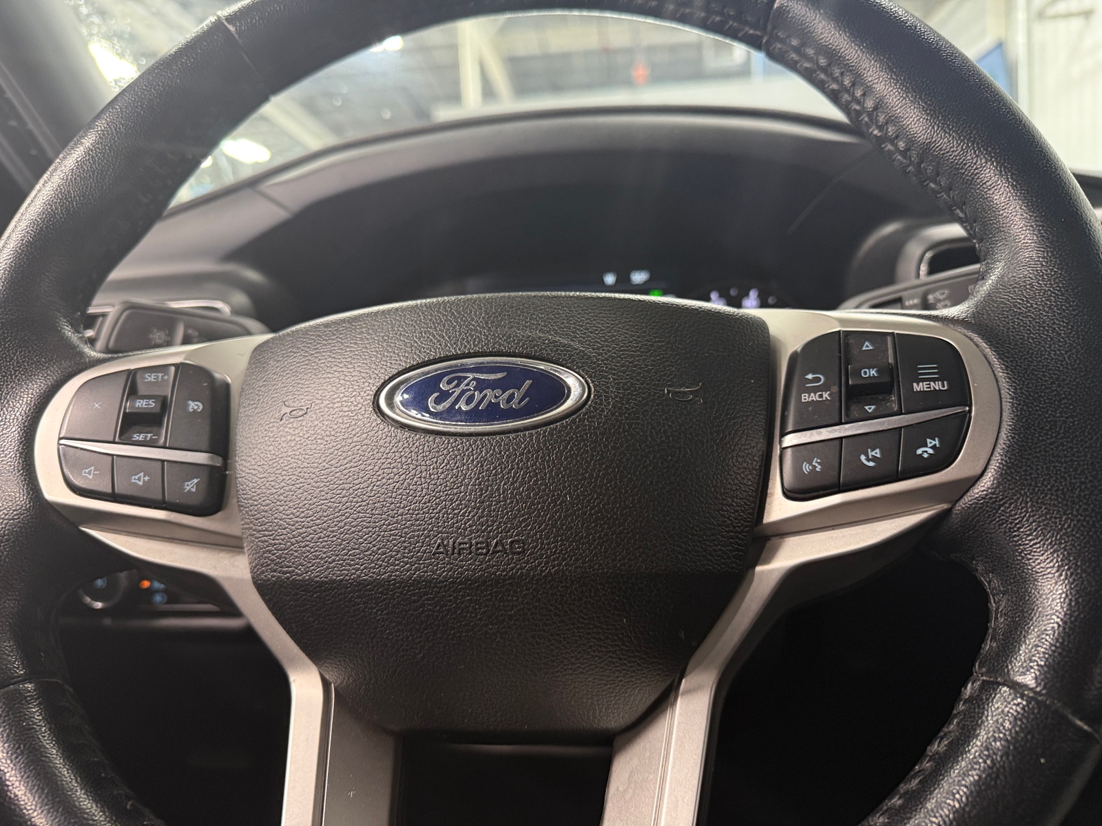 Thumbnail: 2023 Ford Explorer - 5