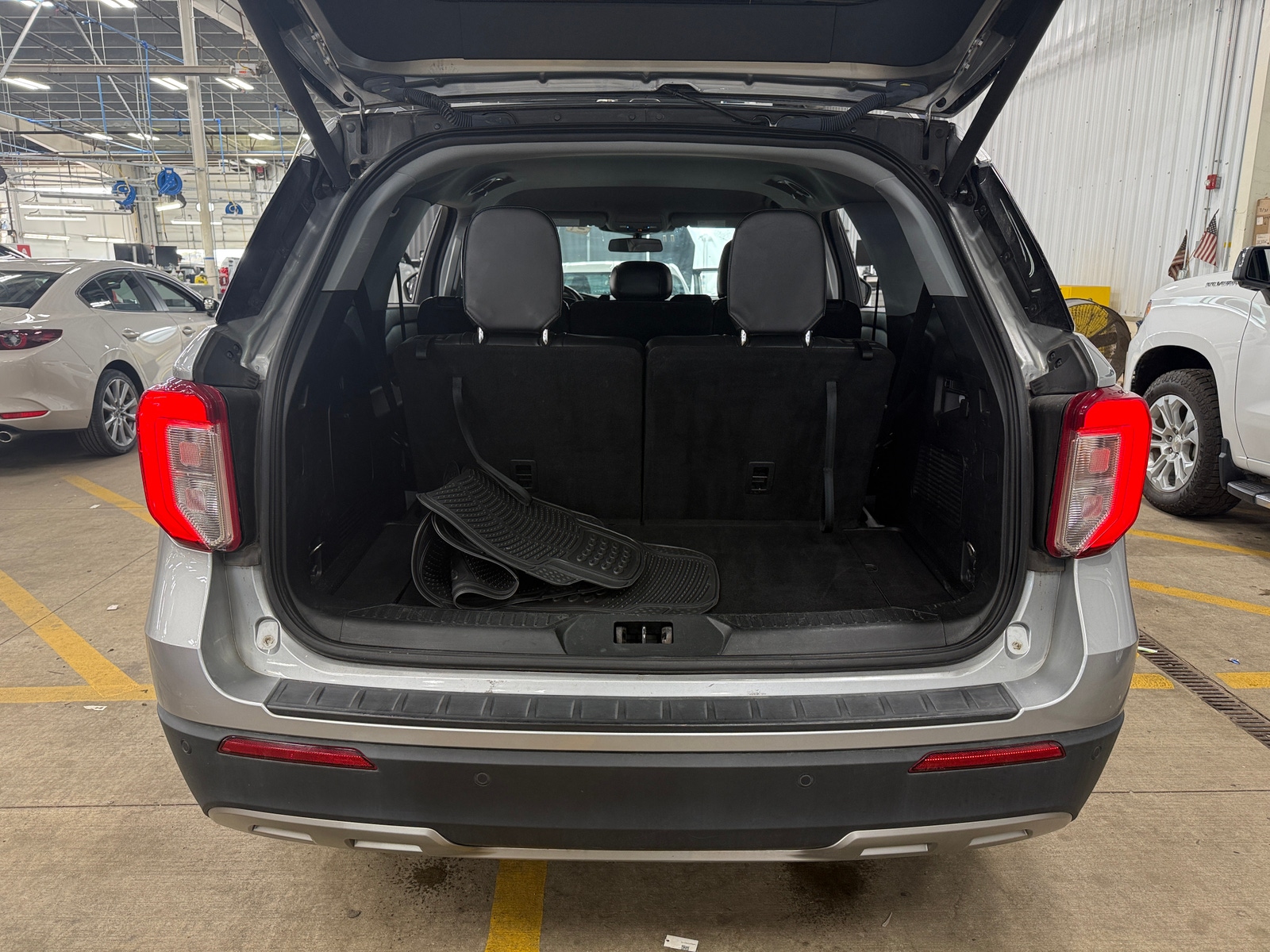 Thumbnail: 2023 Ford Explorer - 7