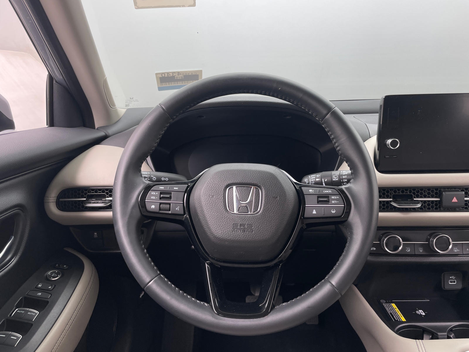 Thumbnail: 2025 Honda HR-V - 4