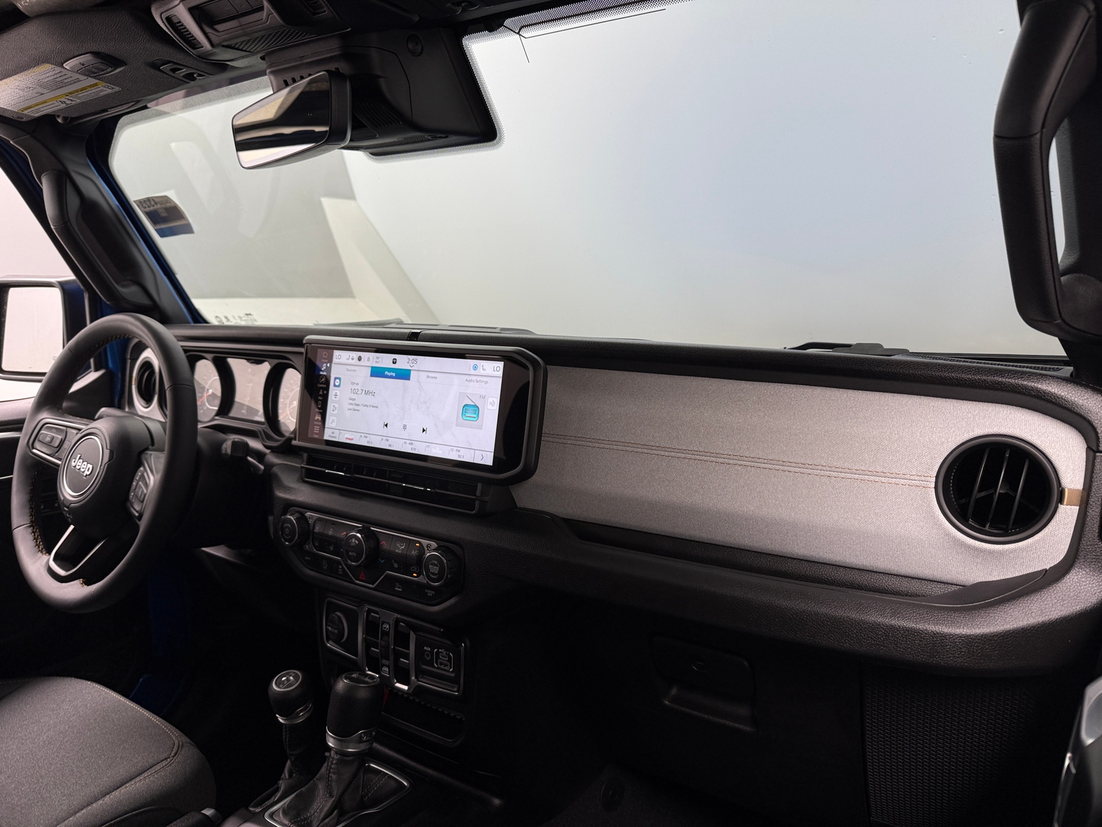 Thumbnail: 2024 Jeep Gladiator - 3