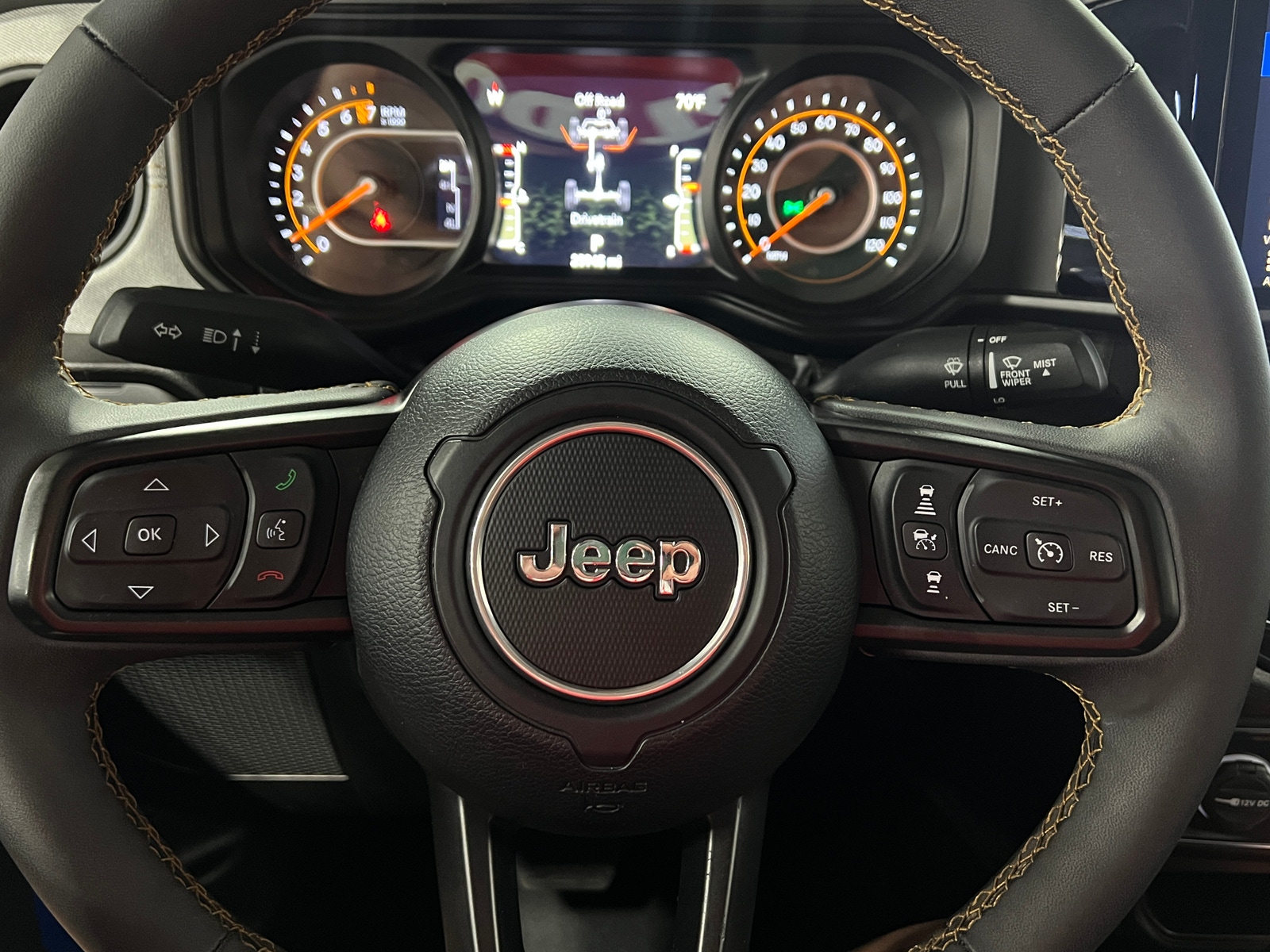 Thumbnail: 2024 Jeep Gladiator - 5