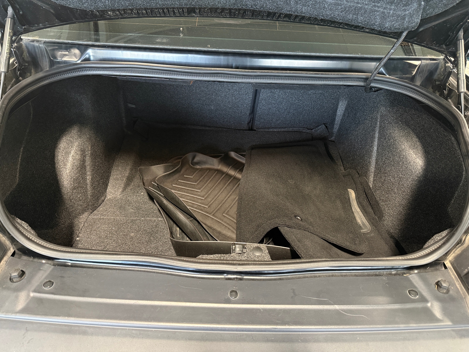 Thumbnail: 2019 Dodge Challenger - 6