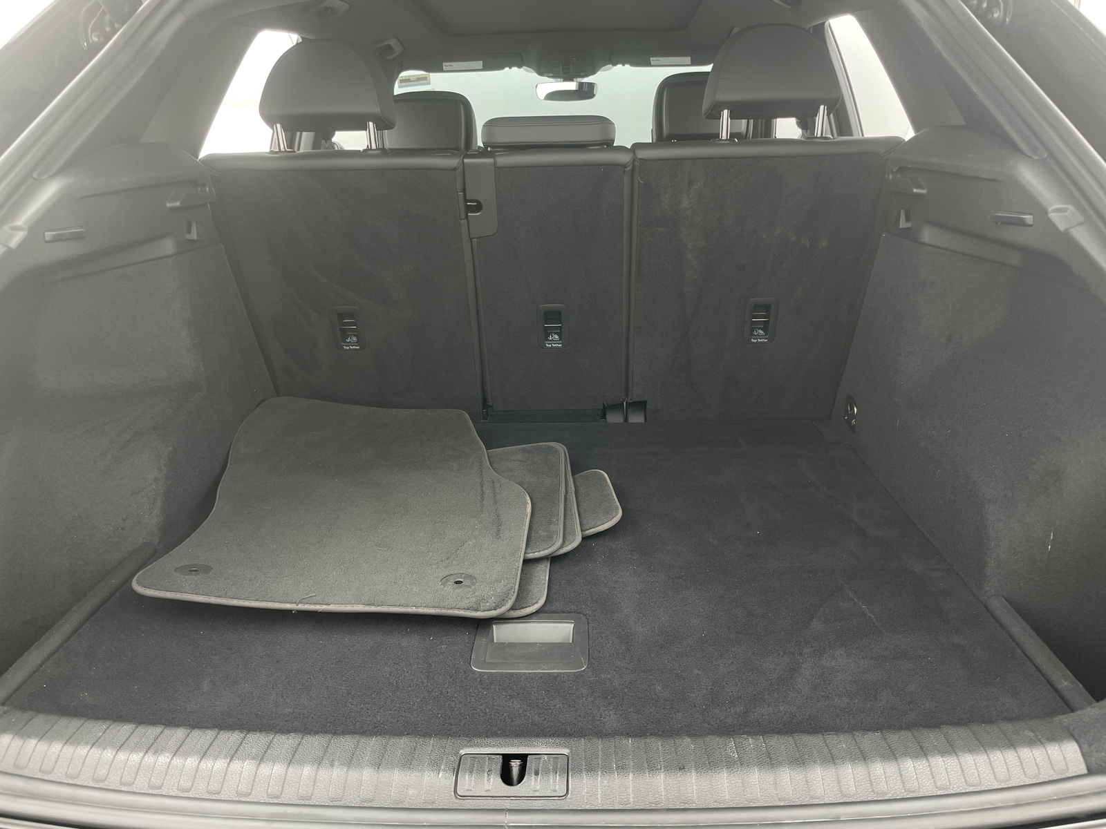 Thumbnail: 2021 Audi Q3 - 6